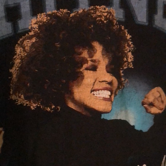 WHITNEY HOUSTON GRAPHIC TSHIRT - Picture 3 of 5